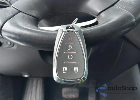 2018 Chevrolet Traverse Premier z USA, uszkodzony, nr VIN 1GNEVJKW5JJ166743